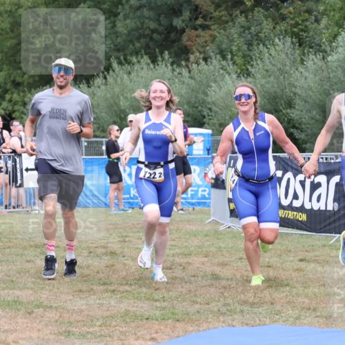 31.08.2025 - Elbe Triathlon Hamburg Strokosch-Dieckow http://msf.ph/oto/8658270 31.08.2025 16:19:05 Ziel  meine-sportfotos.de