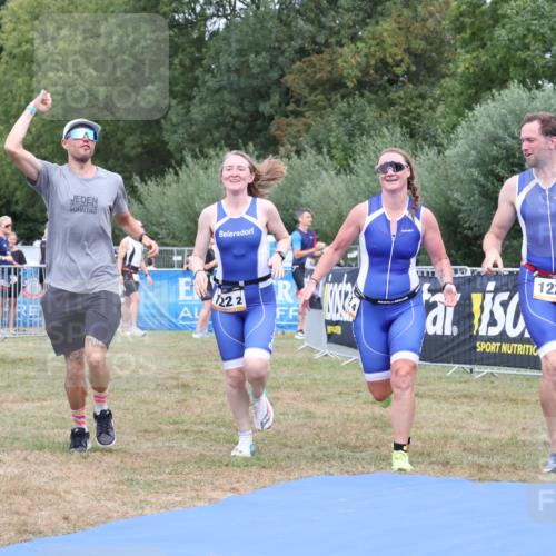 31.08.2025 - Elbe Triathlon Hamburg Strokosch-Dieckow http://msf.ph/oto/8658274 31.08.2025 16:19:06 Ziel  meine-sportfotos.de