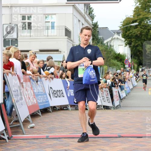 31.08.2025 - 21. Blankeneser Heldenlauf Strokosch-Dieckow http://msf.ph/oto/8658307 31.08.2025 10:51:34 Ziel 2187, 3580, 3030 meine-sportfotos.de