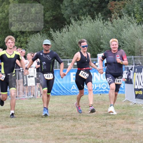 31.08.2025 - Elbe Triathlon Hamburg Strokosch-Dieckow http://msf.ph/oto/8658323 31.08.2025 16:23:19 Ziel  meine-sportfotos.de
