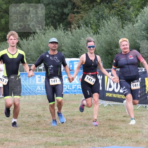31.08.2025 - Elbe Triathlon Hamburg Strokosch-Dieckow http://msf.ph/oto/8658327 31.08.2025 16:23:21 Ziel  meine-sportfotos.de
