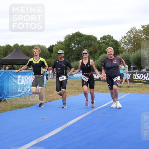 31.08.2025 - Elbe Triathlon Hamburg Strokosch-Dieckow http://msf.ph/oto/8658340 31.08.2025 16:23:24 Ziel  meine-sportfotos.de
