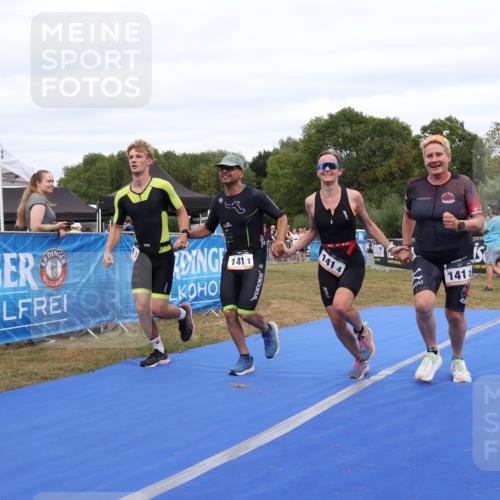 31.08.2025 - Elbe Triathlon Hamburg Strokosch-Dieckow http://msf.ph/oto/8658341 31.08.2025 16:23:24 Ziel  meine-sportfotos.de