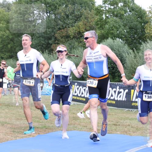 31.08.2025 - Elbe Triathlon Hamburg Strokosch-Dieckow http://msf.ph/oto/8658350 31.08.2025 16:24:05 Ziel  meine-sportfotos.de