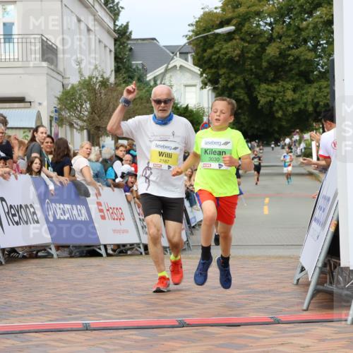 31.08.2025 - 21. Blankeneser Heldenlauf Strokosch-Dieckow http://msf.ph/oto/8658383 31.08.2025 10:51:30 Ziel 2187, 3580, 3030 meine-sportfotos.de