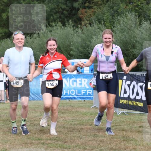 31.08.2025 - Elbe Triathlon Hamburg Strokosch-Dieckow http://msf.ph/oto/8658390 31.08.2025 16:25:56 Ziel  meine-sportfotos.de
