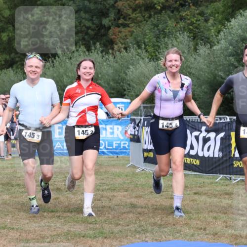 31.08.2025 - Elbe Triathlon Hamburg Strokosch-Dieckow http://msf.ph/oto/8658393 31.08.2025 16:25:56 Ziel  meine-sportfotos.de