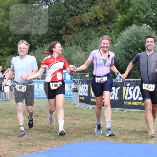31.08.2025 - Elbe Triathlon Hamburg Strokosch-Dieckow http://msf.ph/oto/8658394 31.08.2025 16:25:57 Ziel  meine-sportfotos.de