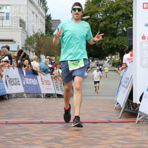 31.08.2025 - 21. Blankeneser Heldenlauf Strokosch-Dieckow http://msf.ph/oto/8658398 31.08.2025 10:51:20 Ziel 3388, 3292 meine-sportfotos.de