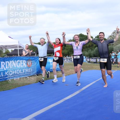 31.08.2025 - Elbe Triathlon Hamburg Strokosch-Dieckow http://msf.ph/oto/8658407 31.08.2025 16:25:59 Ziel  meine-sportfotos.de