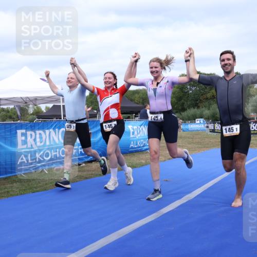 31.08.2025 - Elbe Triathlon Hamburg Strokosch-Dieckow http://msf.ph/oto/8658409 31.08.2025 16:25:59 Ziel  meine-sportfotos.de