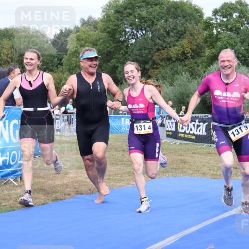 31.08.2025 - Elbe Triathlon Hamburg Strokosch-Dieckow http://msf.ph/oto/8658423 31.08.2025 16:26:45 Ziel  meine-sportfotos.de