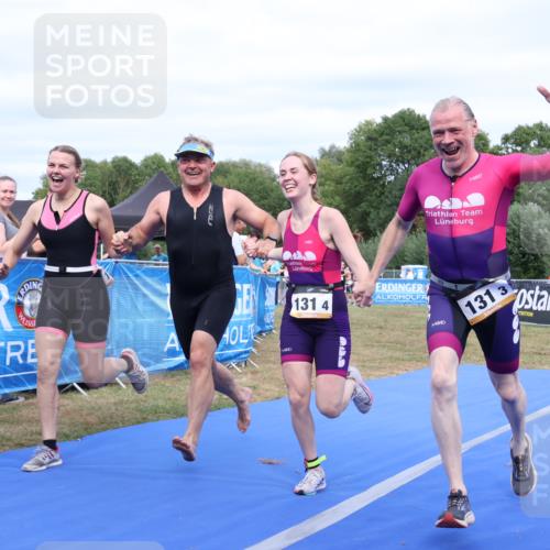 31.08.2025 - Elbe Triathlon Hamburg Strokosch-Dieckow http://msf.ph/oto/8658428 31.08.2025 16:26:45 Ziel  meine-sportfotos.de