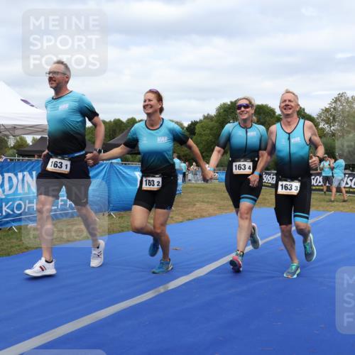 31.08.2025 - Elbe Triathlon Hamburg Strokosch-Dieckow http://msf.ph/oto/8658464 31.08.2025 16:28:50 Ziel  meine-sportfotos.de