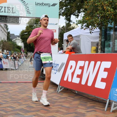 31.08.2025 - 21. Blankeneser Heldenlauf Strokosch-Dieckow http://msf.ph/oto/8658471 31.08.2025 10:50:33 Ziel 3699, 3354, 3564 meine-sportfotos.de