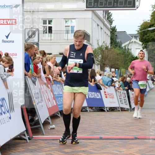 31.08.2025 - 21. Blankeneser Heldenlauf Strokosch-Dieckow http://msf.ph/oto/8658490 31.08.2025 10:50:30 Ziel 3699, 3354, 3564 meine-sportfotos.de