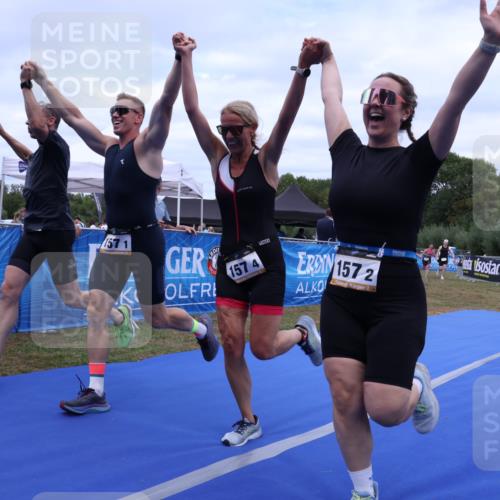 31.08.2025 - Elbe Triathlon Hamburg Strokosch-Dieckow http://msf.ph/oto/8658500 31.08.2025 16:33:40 Ziel  meine-sportfotos.de