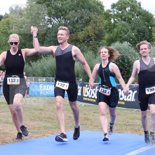 31.08.2025 - Elbe Triathlon Hamburg Strokosch-Dieckow http://msf.ph/oto/8658530 31.08.2025 16:34:31 Ziel  meine-sportfotos.de