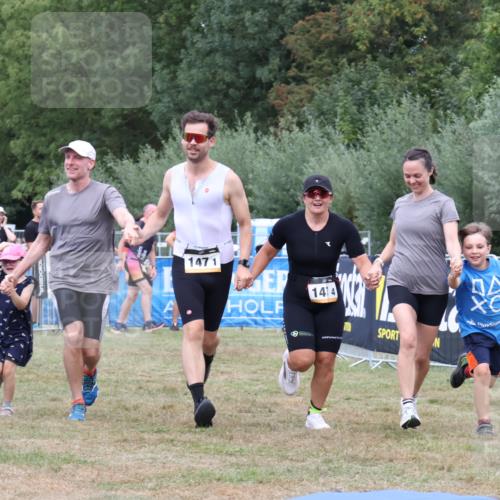 31.08.2025 - Elbe Triathlon Hamburg Strokosch-Dieckow http://msf.ph/oto/8658538 31.08.2025 16:35:47 Ziel  meine-sportfotos.de