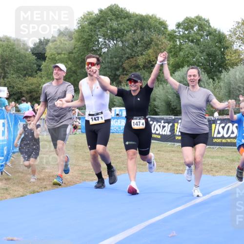 31.08.2025 - Elbe Triathlon Hamburg Strokosch-Dieckow http://msf.ph/oto/8658544 31.08.2025 16:35:50 Ziel  meine-sportfotos.de