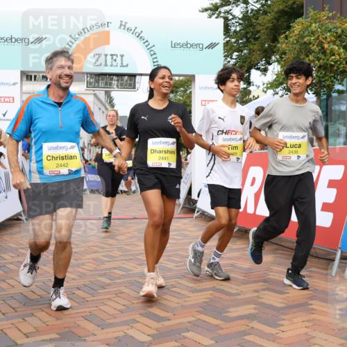 31.08.2025 - 21. Blankeneser Heldenlauf Strokosch-Dieckow http://msf.ph/oto/8658545 31.08.2025 10:34:48 Ziel 2524, 2244, 2021, 2214, 2215, 2655, 2298, 2488, 2438, 2439, 2349, 2441, 2442, 2350, 2048 meine-sportfotos.de