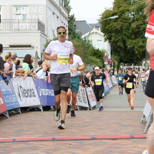31.08.2025 - 21. Blankeneser Heldenlauf Strokosch-Dieckow http://msf.ph/oto/8658546 31.08.2025 10:26:32 Ziel 2706, 2254, 2497, 2688, 2007 meine-sportfotos.de
