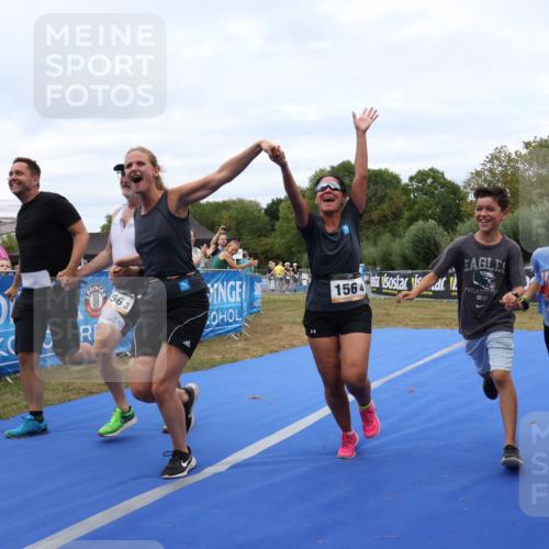 31.08.2025 - Elbe Triathlon Hamburg Strokosch-Dieckow http://msf.ph/oto/8658597 31.08.2025 16:37:41 Ziel  meine-sportfotos.de