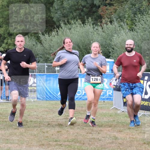 31.08.2025 - Elbe Triathlon Hamburg Strokosch-Dieckow http://msf.ph/oto/8658614 31.08.2025 16:39:14 Ziel  meine-sportfotos.de