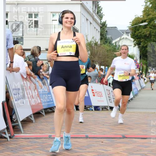 31.08.2025 - 21. Blankeneser Heldenlauf Strokosch-Dieckow http://msf.ph/oto/8658615 31.08.2025 10:26:19 Ziel 2162, 2046, 2252, 2564, 2467 meine-sportfotos.de