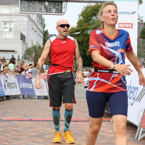 31.08.2025 - 21. Blankeneser Heldenlauf Strokosch-Dieckow http://msf.ph/oto/8658617 31.08.2025 10:26:15 Ziel 2162, 2046, 2252, 2671, 2564, 2447, 2467 meine-sportfotos.de