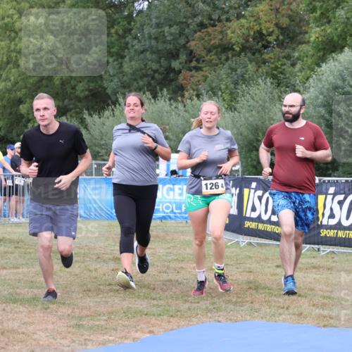 31.08.2025 - Elbe Triathlon Hamburg Strokosch-Dieckow http://msf.ph/oto/8658618 31.08.2025 16:39:16 Ziel  meine-sportfotos.de