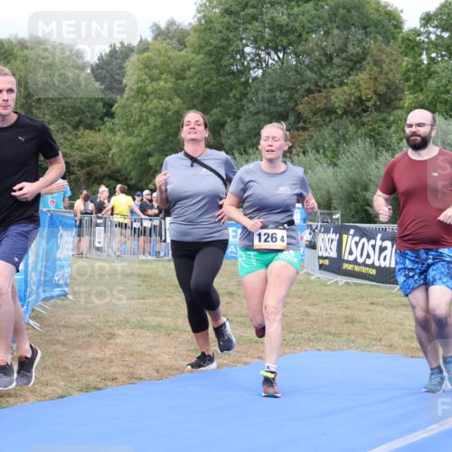 31.08.2025 - Elbe Triathlon Hamburg Strokosch-Dieckow http://msf.ph/oto/8658625 31.08.2025 16:39:17 Ziel  meine-sportfotos.de