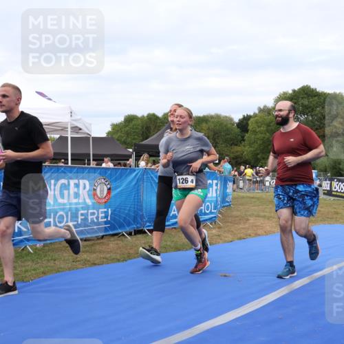 31.08.2025 - Elbe Triathlon Hamburg Strokosch-Dieckow http://msf.ph/oto/8658632 31.08.2025 16:39:18 Ziel  meine-sportfotos.de