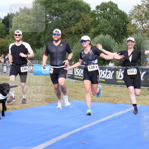 31.08.2025 - Elbe Triathlon Hamburg Strokosch-Dieckow http://msf.ph/oto/8658638 31.08.2025 16:40:17 Ziel  meine-sportfotos.de