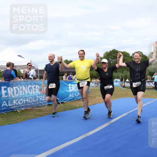 31.08.2025 - Elbe Triathlon Hamburg Strokosch-Dieckow http://msf.ph/oto/8658669 31.08.2025 16:42:22 Ziel  meine-sportfotos.de