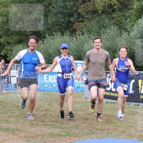 31.08.2025 - Elbe Triathlon Hamburg Strokosch-Dieckow http://msf.ph/oto/8658701 31.08.2025 16:45:08 Ziel  meine-sportfotos.de