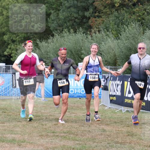 31.08.2025 - Elbe Triathlon Hamburg Strokosch-Dieckow http://msf.ph/oto/8658744 31.08.2025 16:48:45 Ziel  meine-sportfotos.de
