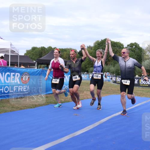 31.08.2025 - Elbe Triathlon Hamburg Strokosch-Dieckow http://msf.ph/oto/8658761 31.08.2025 16:48:49 Ziel  meine-sportfotos.de