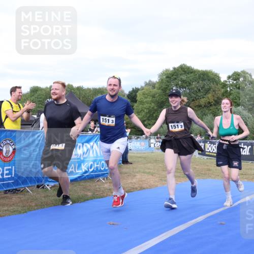 31.08.2025 - Elbe Triathlon Hamburg Strokosch-Dieckow http://msf.ph/oto/8658785 31.08.2025 16:58:36 Ziel  meine-sportfotos.de