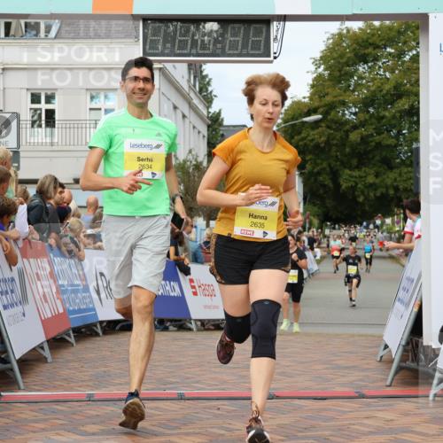 31.08.2025 - 21. Blankeneser Heldenlauf Strokosch-Dieckow http://msf.ph/oto/8658859 31.08.2025 10:33:43 Ziel 2652, 2409, 2635, 2634, 2530, 2542 meine-sportfotos.de