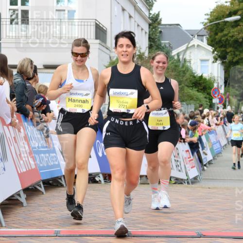 31.08.2025 - 21. Blankeneser Heldenlauf Strokosch-Dieckow http://msf.ph/oto/8659007 31.08.2025 10:32:27 Ziel 2490, 2644, 2182, 2721 meine-sportfotos.de