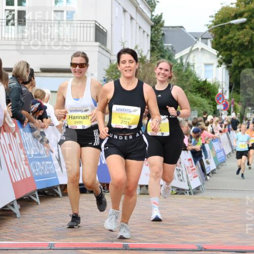 31.08.2025 - 21. Blankeneser Heldenlauf Strokosch-Dieckow http://msf.ph/oto/8659013 31.08.2025 10:32:26 Ziel 2490, 2644, 2131, 2182, 2627, 2721 meine-sportfotos.de