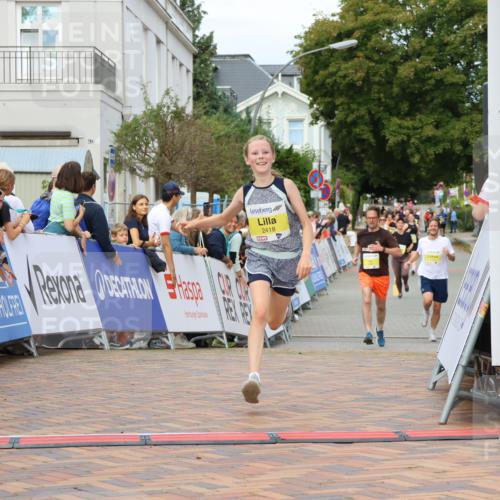 31.08.2025 - 21. Blankeneser Heldenlauf Strokosch-Dieckow http://msf.ph/oto/8659052 31.08.2025 10:32:12 Ziel 2418 meine-sportfotos.de