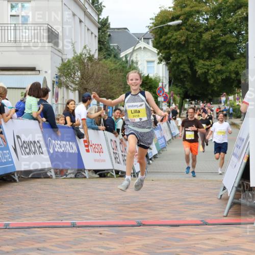 31.08.2025 - 21. Blankeneser Heldenlauf Strokosch-Dieckow http://msf.ph/oto/8659053 31.08.2025 10:32:12 Ziel 2418 meine-sportfotos.de