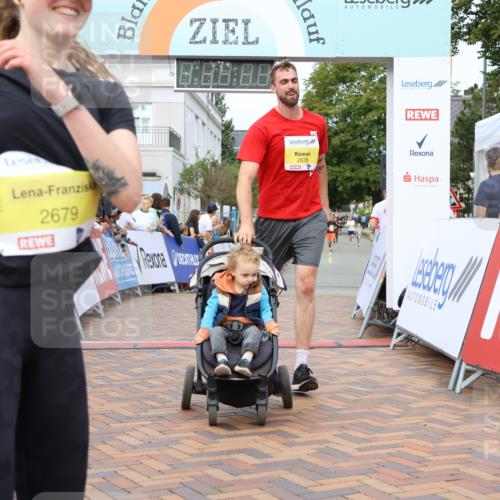 31.08.2025 - 21. Blankeneser Heldenlauf Strokosch-Dieckow http://msf.ph/oto/8659059 31.08.2025 10:32:04 Ziel 2679, 2678, 2222, 2567, 2734, 2735, 2105, 2228, 2501 meine-sportfotos.de