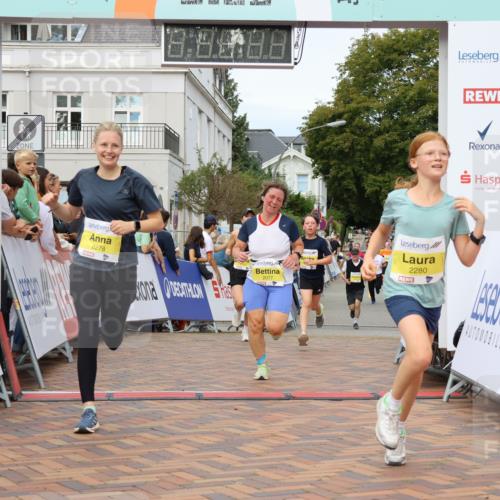 31.08.2025 - 21. Blankeneser Heldenlauf Strokosch-Dieckow http://msf.ph/oto/8659086 31.08.2025 10:31:49 Ziel 2077, 2407, 2280, 2462, 2340, 2278 meine-sportfotos.de