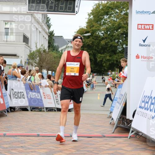 31.08.2025 - 21. Blankeneser Heldenlauf Strokosch-Dieckow http://msf.ph/oto/8659225 31.08.2025 11:54:08 Ziel 5803 meine-sportfotos.de
