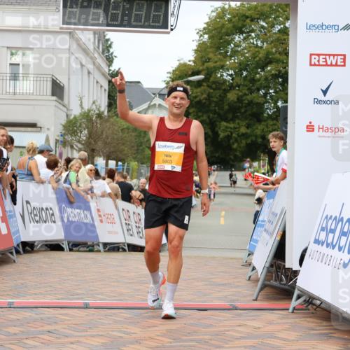31.08.2025 - 21. Blankeneser Heldenlauf Strokosch-Dieckow http://msf.ph/oto/8659234 31.08.2025 11:54:08 Ziel 5803 meine-sportfotos.de