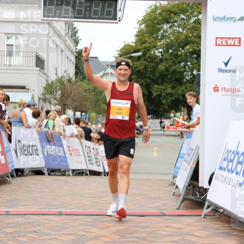 31.08.2025 - 21. Blankeneser Heldenlauf Strokosch-Dieckow http://msf.ph/oto/8659241 31.08.2025 11:54:08 Ziel 5803 meine-sportfotos.de