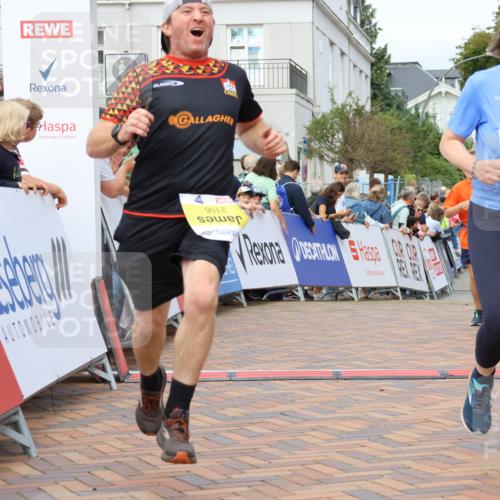 31.08.2025 - 21. Blankeneser Heldenlauf Strokosch-Dieckow http://msf.ph/oto/8659335 31.08.2025 10:30:38 Ziel 2560, 2106, 2599, 2102 meine-sportfotos.de